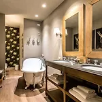 Meltar Boutique Golf & ホテル