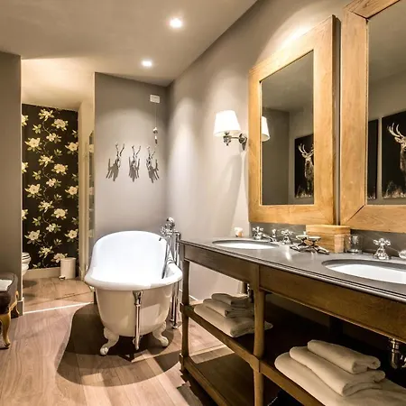 Meltar Boutique Golf & أسياجو