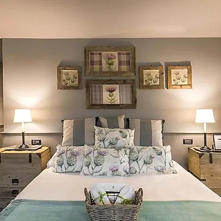 מלון Meltar Boutique Golf & 4*